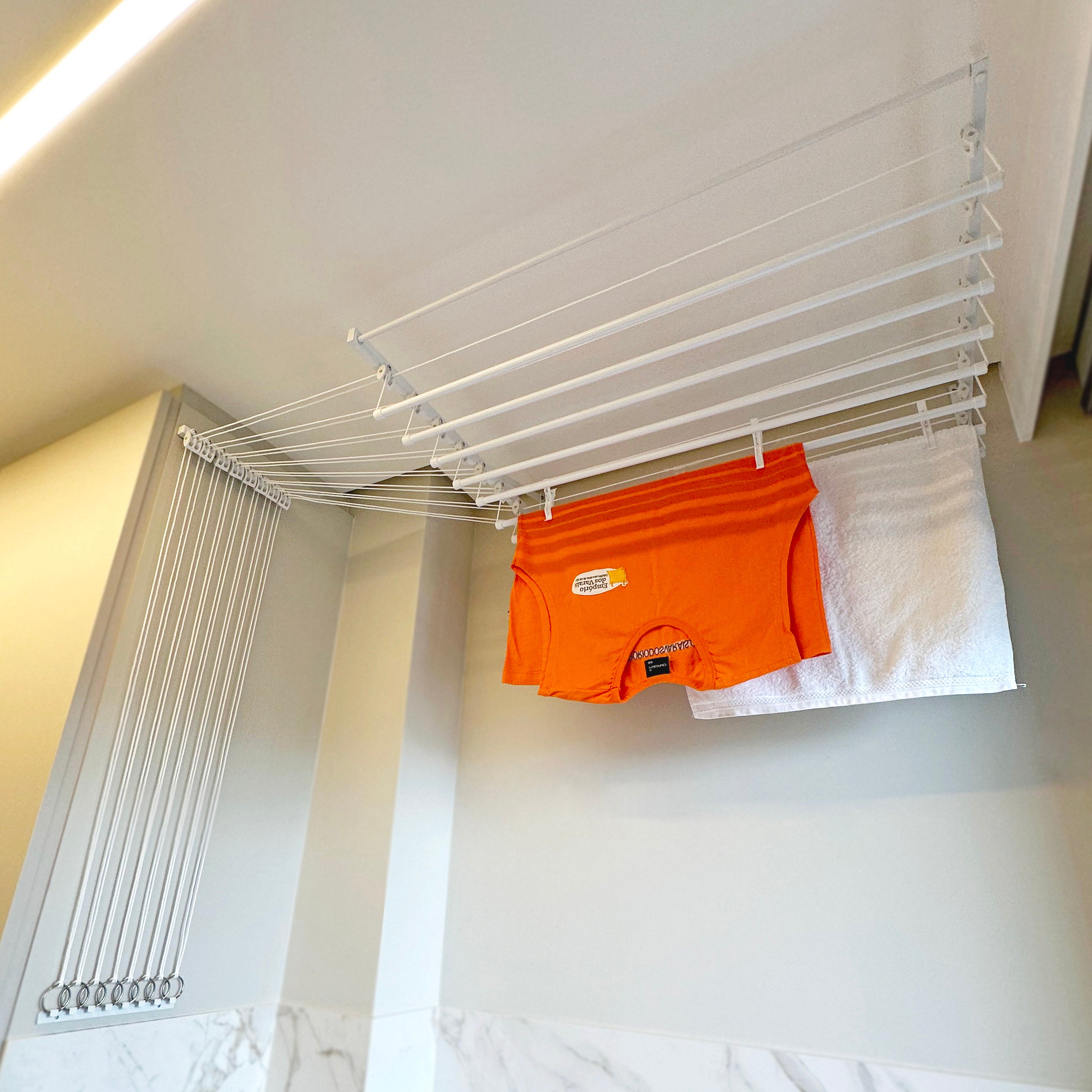 Varal Individual de Parede com Jogo de Roldanas