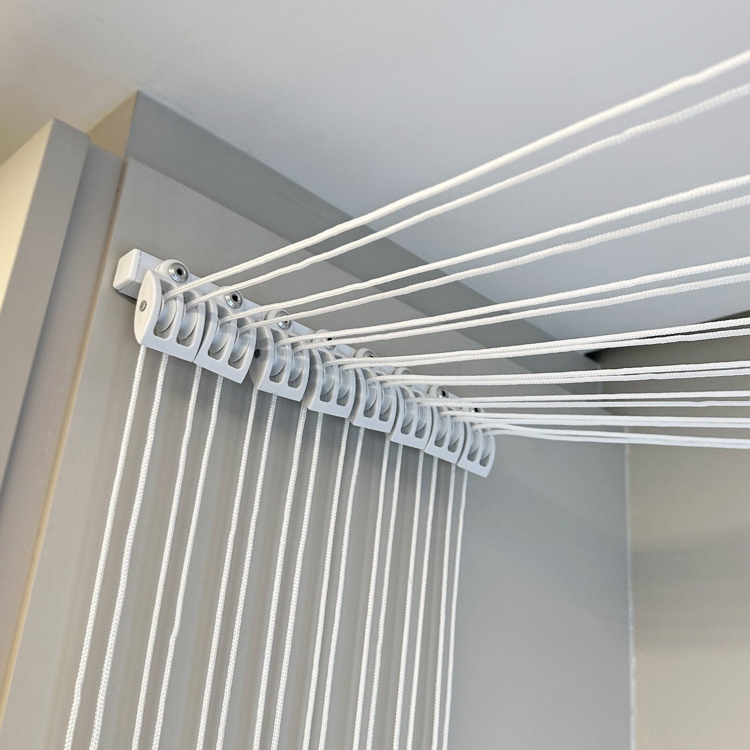 Varal Individual de Parede com Jogo de Roldanas