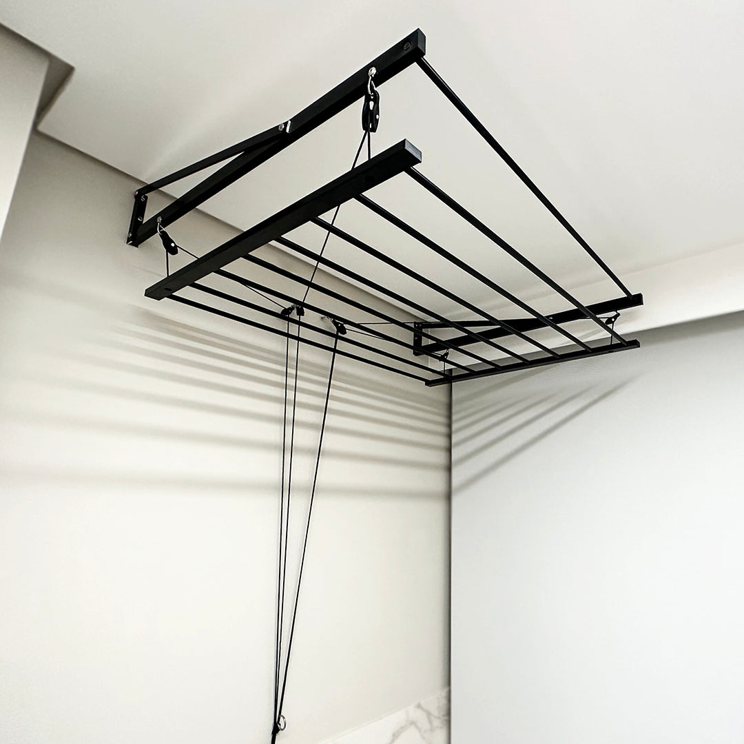 Varal Tradicional de Parede Preto