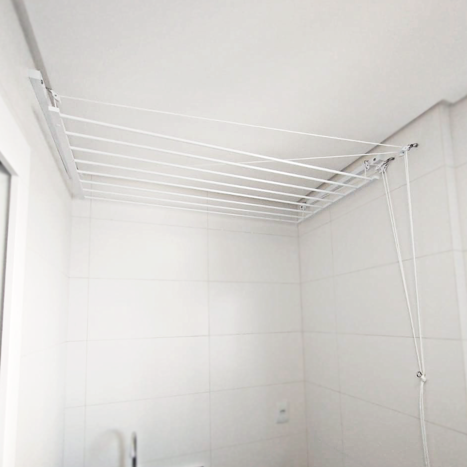 Varal Tradicional de Parede a Parede