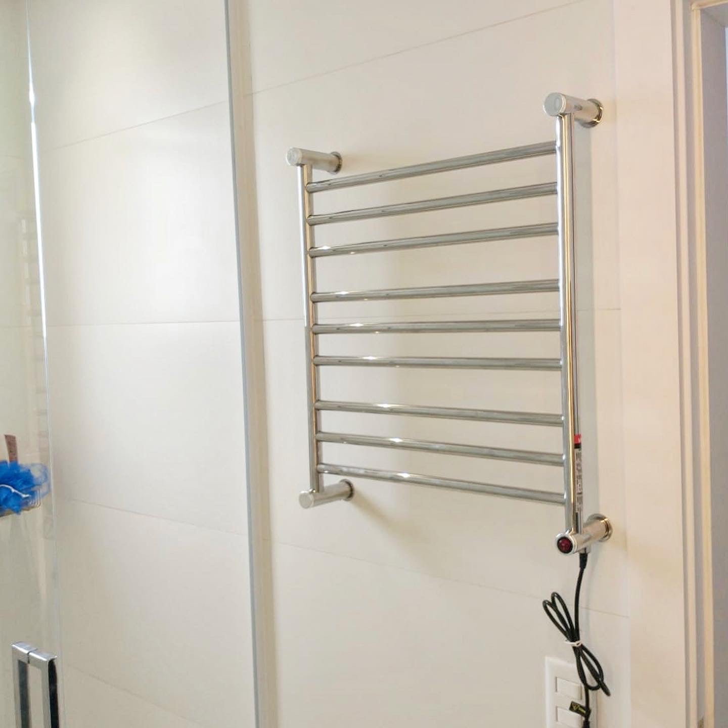 Toalheiro Térmico Belle Inox Aquece